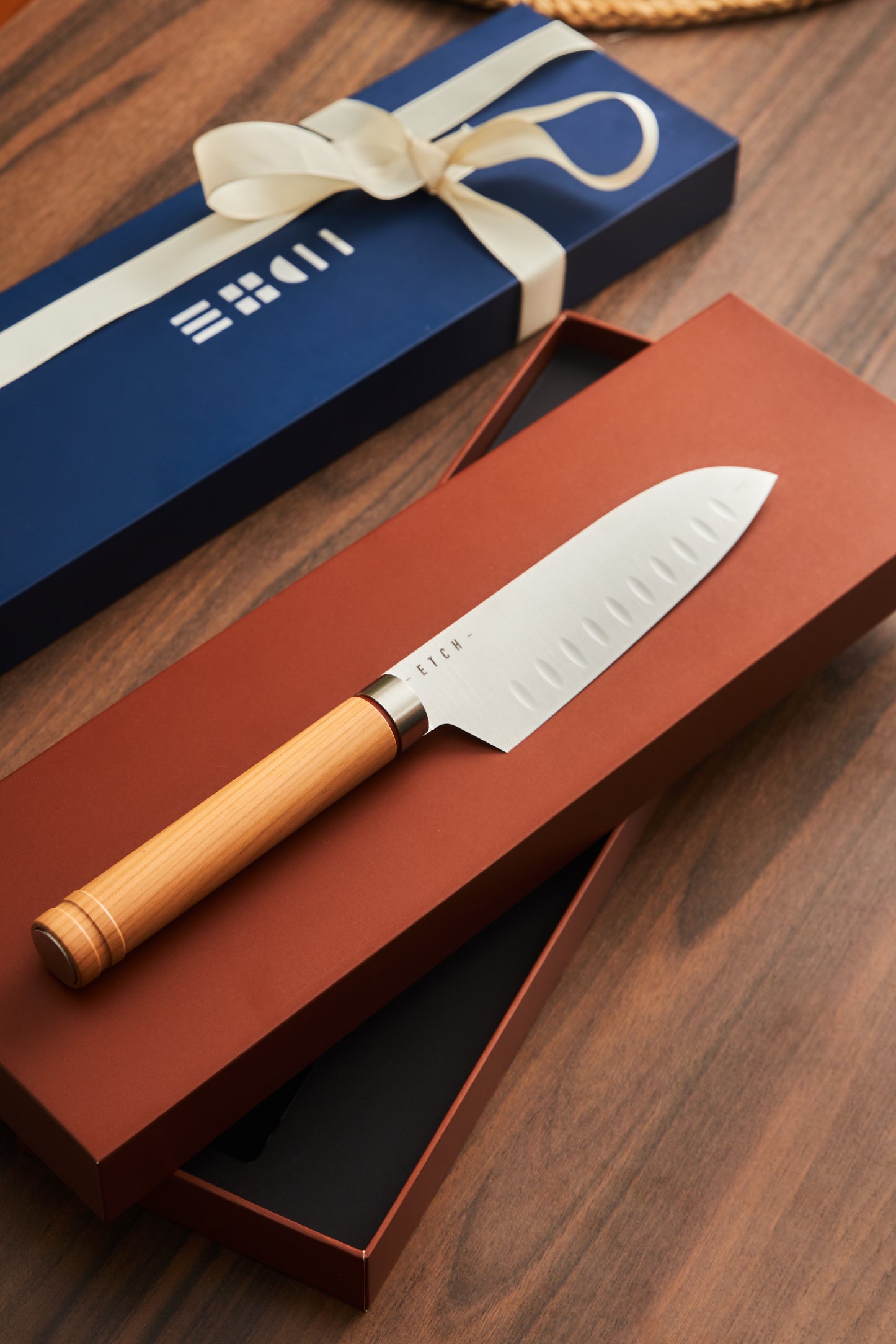 Couteau Santoku- 19 cm - - Made in france  - Acier Nitrox HRC 58